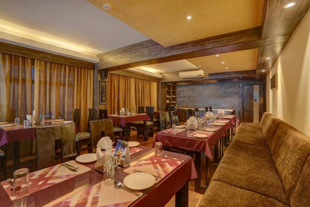 Hotel Miland Palace Bhubaneswar Dış mekan fotoğraf