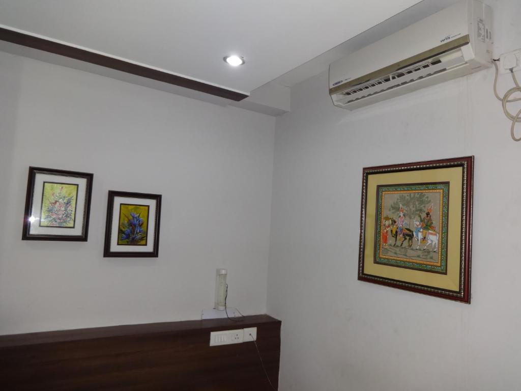 Hotel Miland Palace Bhubaneswar Dış mekan fotoğraf