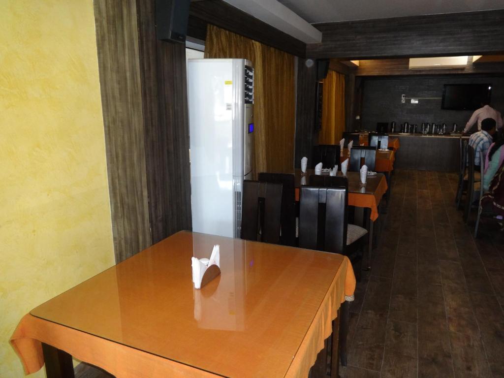 Hotel Miland Palace Bhubaneswar Dış mekan fotoğraf